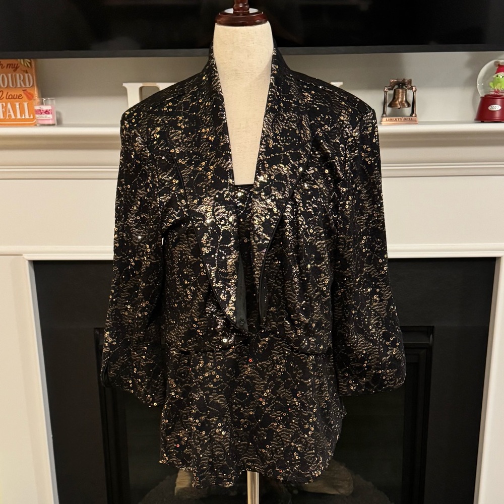 ✨ Kathy Roberts 2-Piece Metallic Lace Twin Set – Black & Gold (Size 14W)